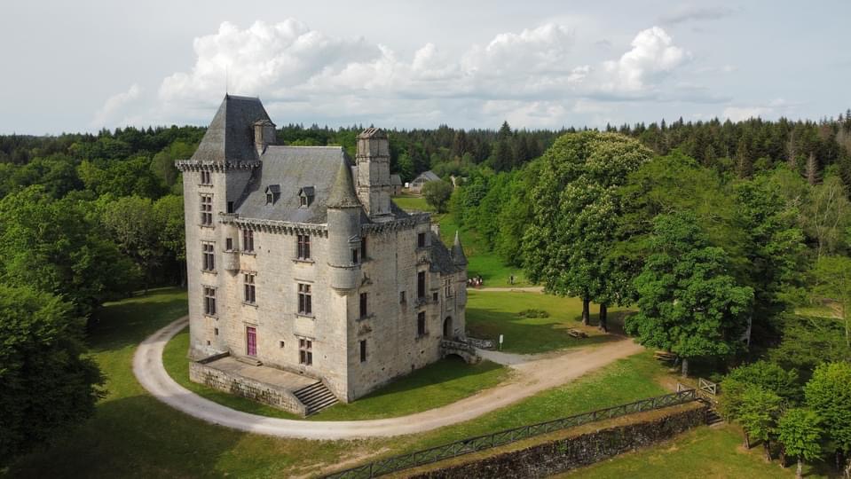 Balade secrète en Corrèze "Origine Clergoux :  ...