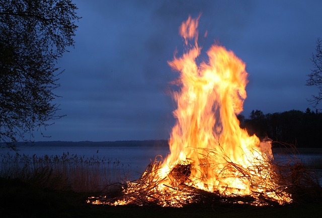 Feu de la Saint-Jean à Lagleygeolle