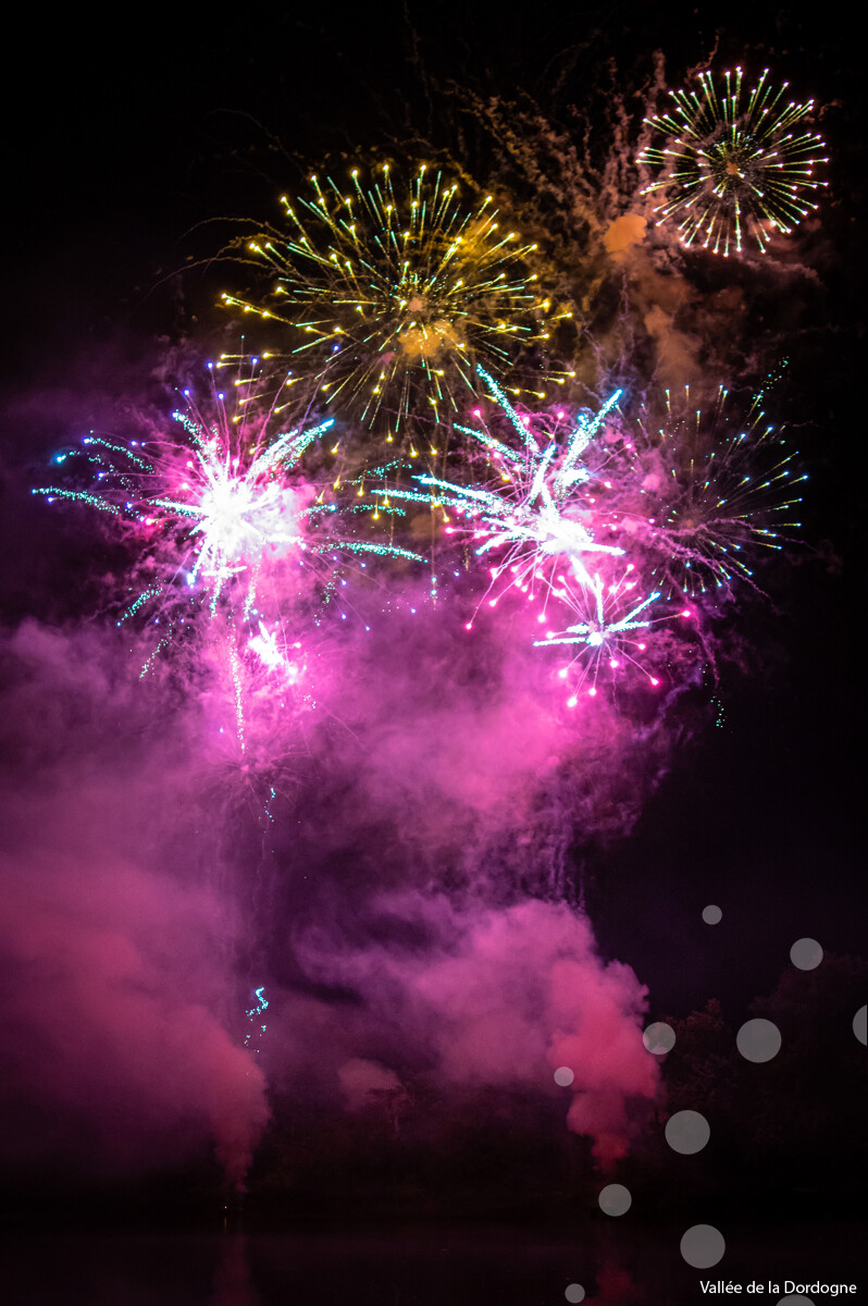 Feu d'artifice à Saint-Martin-la-Méanne