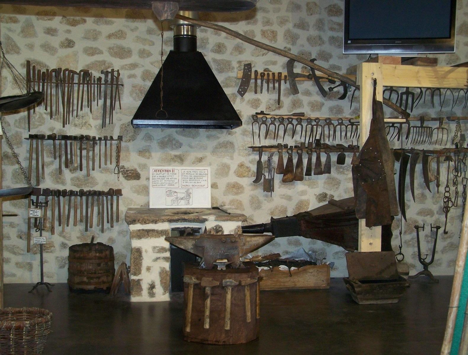 La Forge de Charles et la vie d'autrefois