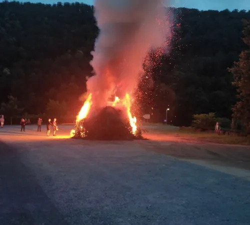 Feu de la Saint Jean à Spontour
