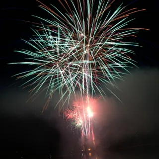Feu d'artifice au Lac du Deiro