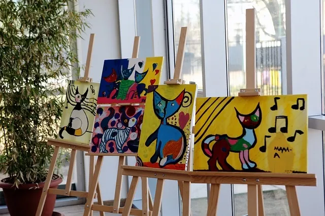 Exposition: Incise (C ... - Crédit: libre de droits