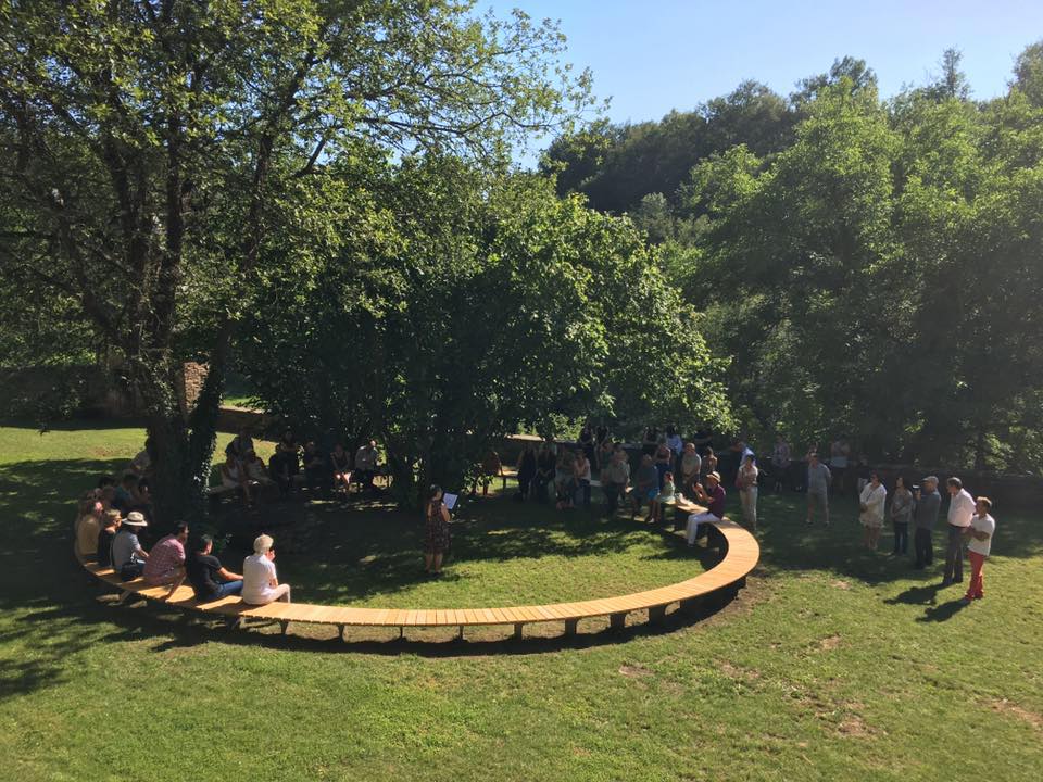 Lecture au jardin - Crédit: mairie uzerche