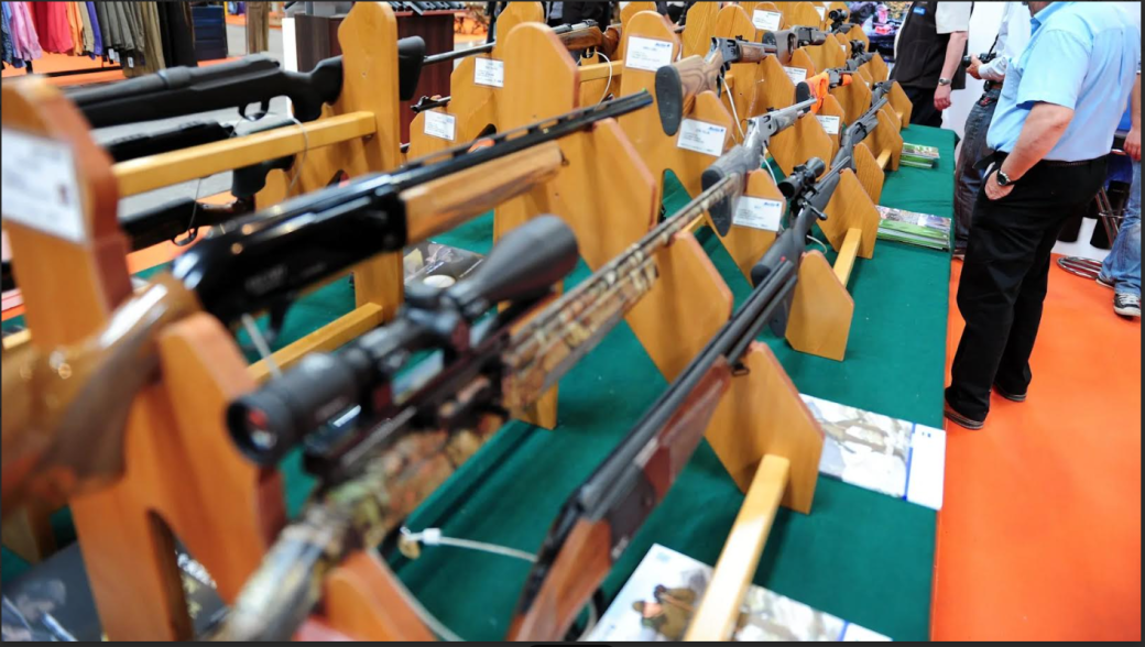 Bourse aux antiquités ... - Crédit: Bourse aux antiquités militaires et militaria