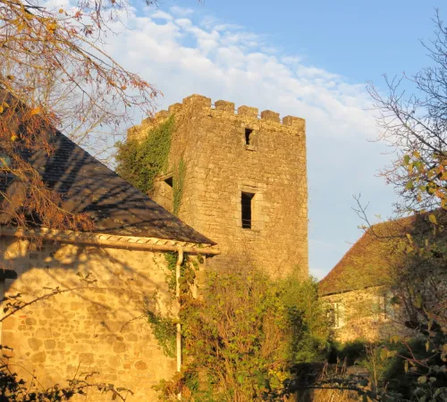 Balade secrète en Corrèze - Les trésors cachés de Queyssac-les-Vignes