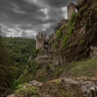 Tours de Merle : Jeu d'enquête - Mais qui a tué le Seigneur de Rochedragon ?
