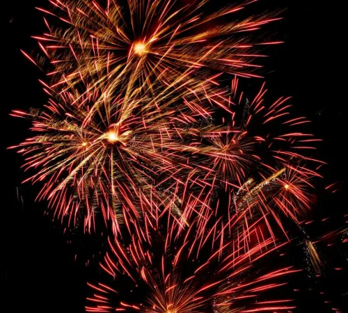 Feu d'artifice à Saint-Bonnet les Tours de Merle