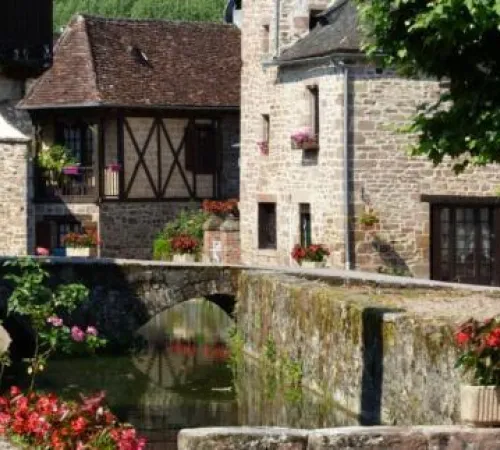 Journée conviviale et brocante au Pescher
