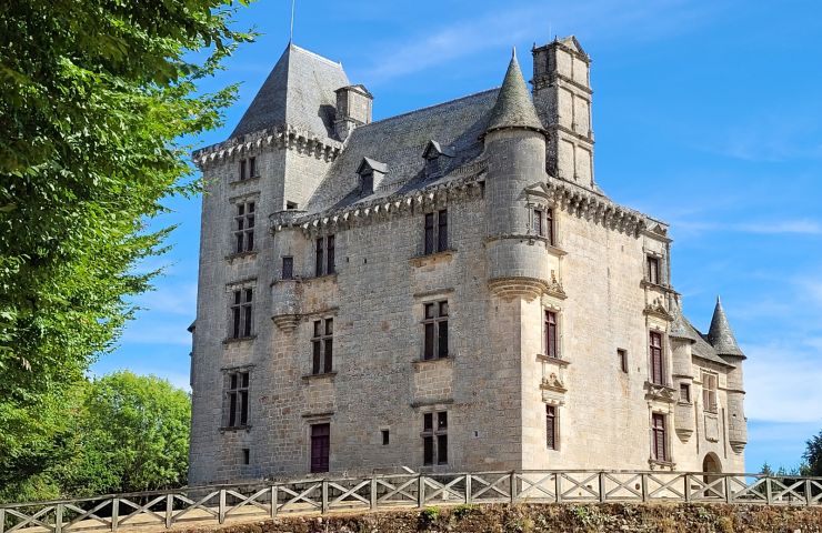 Sédières Castle