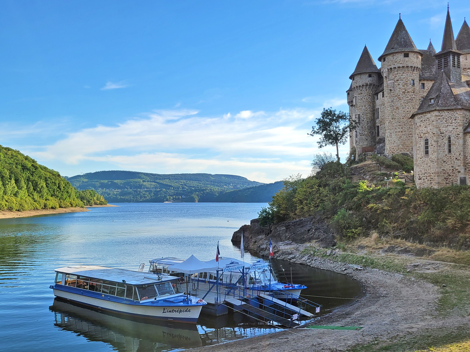 Château de Val - Châteaux à Bort-les-Orgues - Guide de la Corrèze