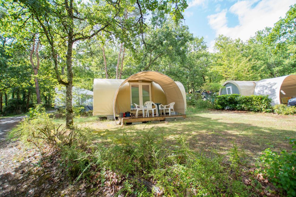 Camping au Bois Dormant ***