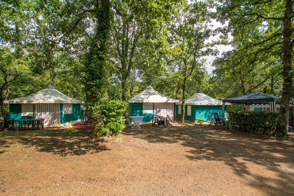 Camping au Bois Dormant ***