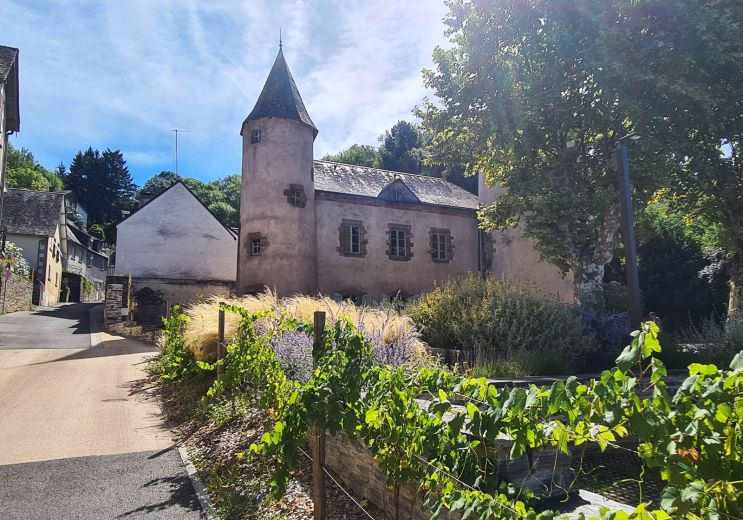 The medieval and natural wonders of Allassac