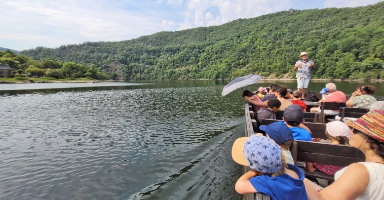 Balade avec les Gabares de la Haute-Dordogne à ...