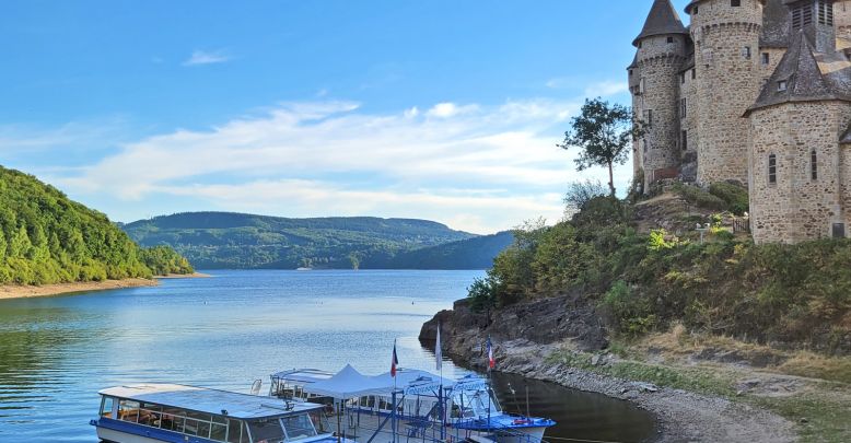 Le Château de Val : Un lieu de loisirs et de d ...