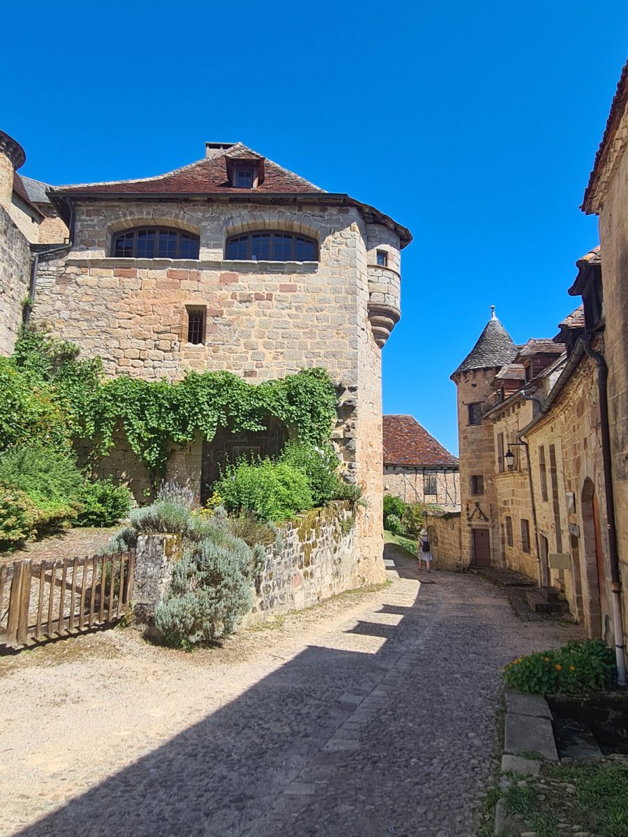 Curemonte