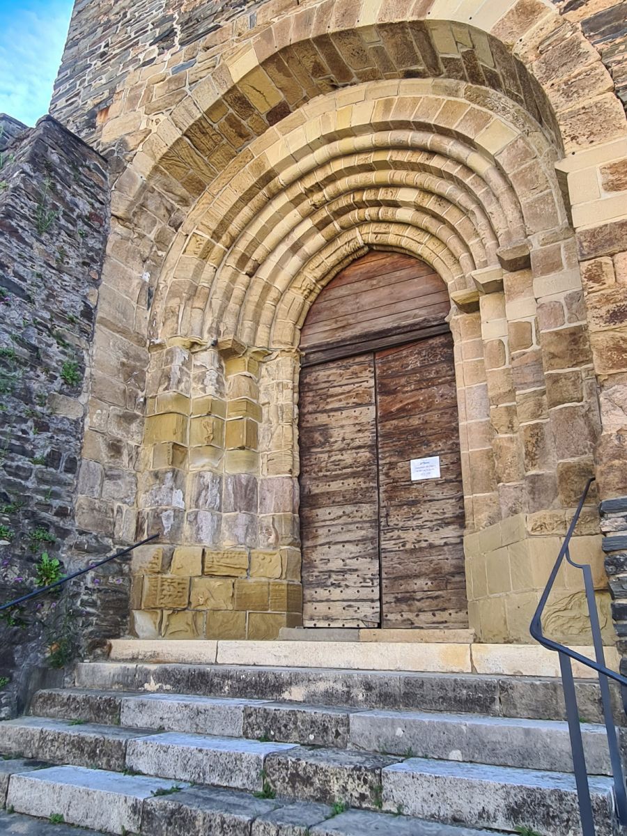 Portail de L'Eglise Saint-Jean-Baptiste d'Allassac