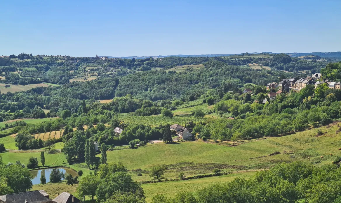 The slopes of Yssandonnais