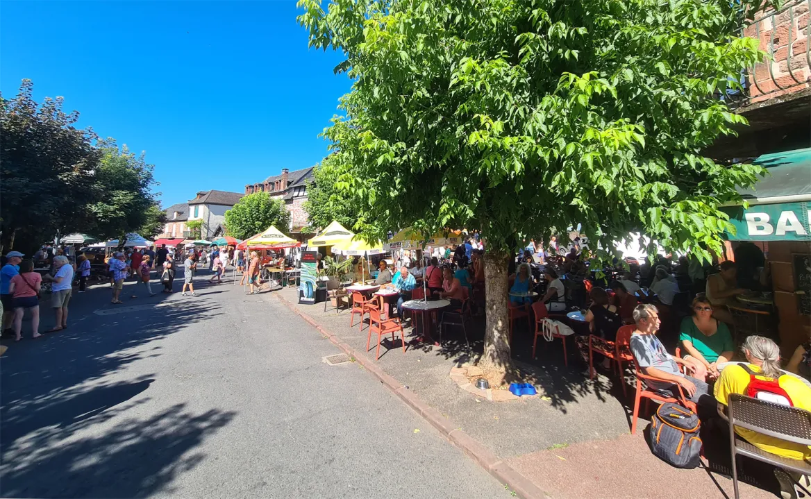Market in Meyssac